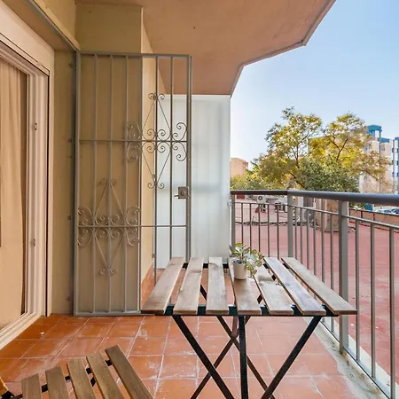 Apartament C23 Lovely 4 Bedroom Close To Maria Zambrano *